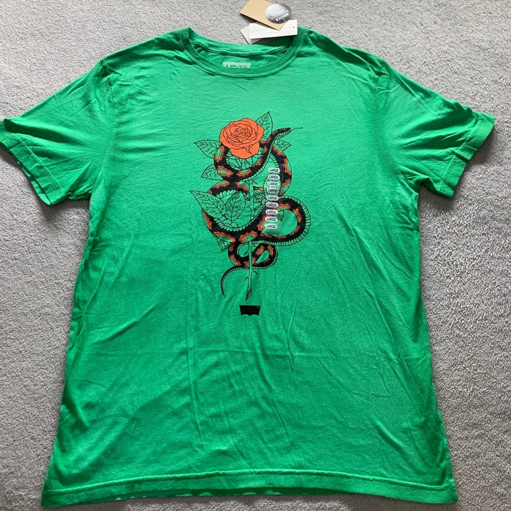 NWT Men’s Large Levis T-shirt